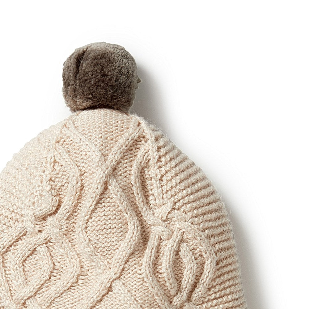 Knitted Cable Bonnet